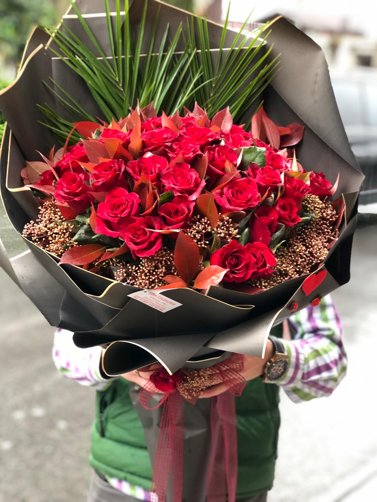 Sevgililer günü Çiçek Modelleri ve fiyatları